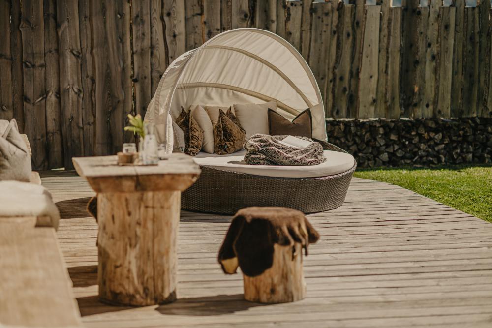 Relaxen in unseren bequemen Sonneninseln