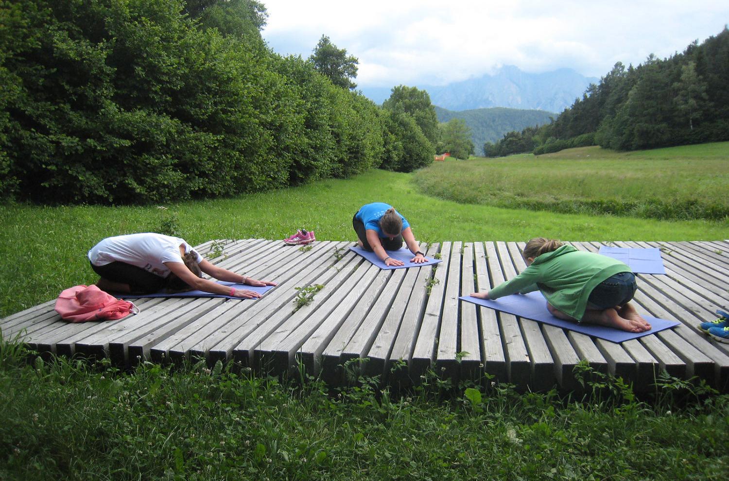 Wandern und Gymnastik in Südtirol