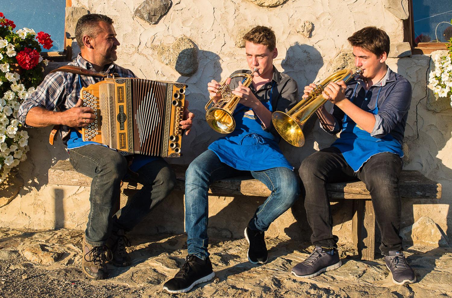 Musikalische Familie - Walter, Hannes und Elias