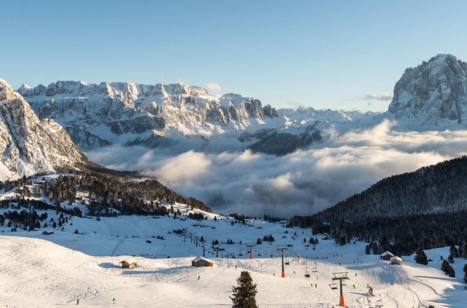 Neve fresca sulle dolomiti alpe di Siusi